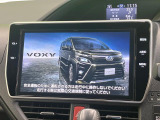 【純正10型ナビ】人気の純正ナビを装備。オーディオ機能も充実しており、Bluetooth接続すればお持ちのスマホやMP3プレイヤーの音楽を再生可能!毎日の運転がさらに楽しくなります!!