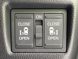 【両側パワースライドドア】スマートキーや運転席のスイッチで後席両側スライドドアの開閉が可能♪電動だから力を入れてドアを開ける必要が無く、小さなお子様でも簡単に開け閉めでき快適です♪
