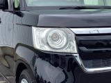 明るくて長寿命のLEDヘッドライト採用
