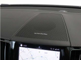 【harman/kardon】世界のオーディオファン垂涎のプレミアムサウンドシステムを搭載。原音に近い音場空間を忠実に再現。乗る人すべてに最良の音響体験を提供します。