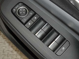 電動格納式ドアミラー・パワーウインドウを装備しています。