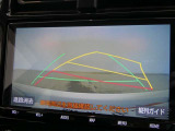 バックガイドモニターで、後方を確認しながら安心して駐車することができます。運転初心者も熟練者も必須の機能ですよ!