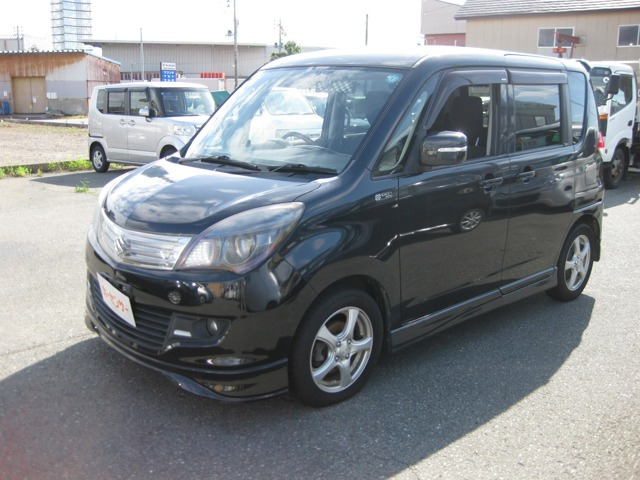 ソリオ 1.2 ブラック&ホワイト 4WD