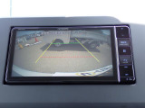バックカメラ装備しております。駐車時に大変役に立ちますよ。駐車が苦手な方にも便利機能です。