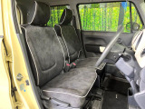 運転席シート廻りは使用感も少なく、良好な状態となっています。丁寧に使われていたことがよくわかりますね。