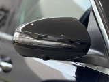 納車前整備は、メルセデスベンツ国際認定メカニックによる最新の検査ライン等の施設が充実した当社工場で入念に行います。メルセデス・ベンツの定める厳しい基準をクリアしたお車のみをご案内させて頂きます。