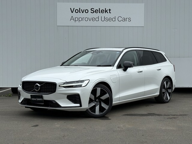 V60 ウルトラ T6  AWD プラグインハイブリッド 4WD 