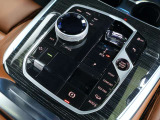 BMWライフをさらに素晴らしいものにするために、BMWカードもご用意しております。ご利用金額1,000円ごとに1ポイントたまります。BMW正規ディーラーでのご利用につきましてはポイントが2倍になります。