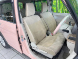運転席シート廻りは使用感も少なく、良好な状態となっています。丁寧に使われていたことがよくわかりますね。