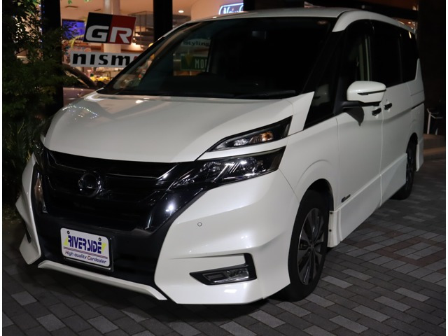 日産 セレナ 