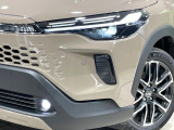 【シーケンシャルターンランプ付きLEDヘッドライト】人気の『流れるウィンカー』付きのLEDヘッドライトを装備♪高級感はもちろん、点灯時は存在感たっぷりで他車からも認識されやすく安心です。