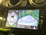 【アラウンドビューモニター】専用のカメラにより、上から見下ろしたような視点で360度クルマの周囲を確認することができます☆死角部分も確認しやすく、狭い場所での切り返しや駐車もスムーズに行えます。