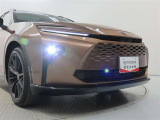 高輝度で点灯速度が速く、しかも消費電力の少ないLEDヘッドライトが装備されています!LEDの明るい光が走行中の視界の確保をサポートして、夜のドライブがより楽しく安全に運転できます♪