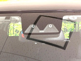 【スマートアシスト】走行中に前方の車両等を認識し、衝突しそうな時は警報とブレーキで衝突回避と被害軽減をアシスト。より安全にドライブをお楽しみいただけます。