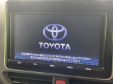 【大画面ナビ】人気の大型純正9インチナビを装備。存在感のある大画面はインパクト大!ナビ利用時のマップ表示は見やすく、テレビやDVDは臨場感がアップ!いつものドライブがグッと楽しくなります♪