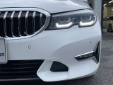 また、BMW正規認定中古車は、エマージェンシーサービスが自動付帯。24時間365日、皆様のカーライフをサポート致します。確かな安心のうえで、「駆けぬける歓び」をご堪能ください。