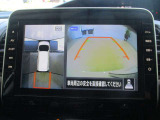 ■アラウンドビューモニター搭載。車体を4方向のカメラで「上から見下ろしたような映像」を映します。車庫入れが苦手な方も映像サポートでラクラク駐車できます。
