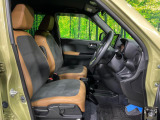 運転席シート廻りは使用感も少なく、良好な状態となっています。丁寧に使われていたことがよくわかりますね。