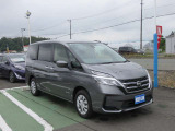 当店展示場では常時50台以上の在庫を展示しており、全車に走行距離及び修復歴を明示しております。長年の実績と経験からお客様に安心と満足をご提供致します。
