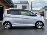 消耗品もお取替えしてご納車致します!エンジンオイル・オイルフィルター・ワイパーゴム。必要ならバッテリー・ブレーキパッドまで交換致します!