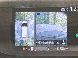 【アラウンドビューモニター】専用のカメラにより、上から見下ろしたような視点で360度クルマの周囲を確認することができます☆死角部分も確認しやすく、狭い場所での切り返しや駐車もスムーズに行えます。