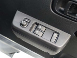 パワーウィンドウを装備しております!助手席ウィンドウの閉め忘れも運転席で解決できます♪