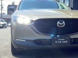 アダプティブLEDヘッドライト カメラや車速センサーと連動して、ハイ、ロー、ワイドローのLEDライトを常に最適な配光に自動制御する優れものです!