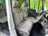 運転席シート廻りは使用感も少なく、良好な状態となっています。丁寧に使われていたことがよくわかりますね。