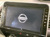 【純正10型ナビ】人気の純正ナビを装備。オーディオ機能も充実しており、Bluetooth接続すればお持ちのスマホやMP3プレイヤーの音楽を再生可能!毎日の運転がさらに楽しくなります!!