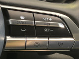 【i-ACTIVESENSE】走行中に前方の車両等を認識し、衝突しそうな時は警報とブレーキで衝突回避と被害軽減をアシスト。より安全にドライブをお楽しみいただけます。