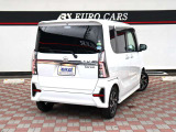リバーサイドEURO CARSの車をご覧いただきありがとうございます。当社では高品質にこだわって仕入れを強化しております!他店では比較ができないようなオプション多数お買い得車両も多数展示中です!