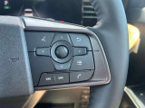 ハンドルスイッチで車両設定・オーディオの選曲や音量調整などが出来、安全性もアップ。