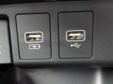 納車の前にはエンジンオイル、オイルエレメント、エアクリーナー、クーラント、バッテリー、ワイパーゴムのチェックまたは交換を行います!