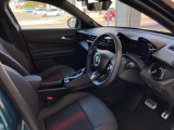 運転席となります。