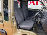 運転席広々