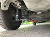 お車を安心してお乗りいただく為には、足回りの定期点検が欠かせません。サービスサポート(有償保証)では無料点検もご提供しており、安心のカーライフをお過ごしいただけるサポート体制が整っています。