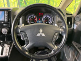 【純正革巻きステアリング】上質な革を使用することで、手にしっかり馴染みとても運転しやすいハンドルです♪