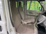運転席シート廻りは使用感も少なく、良好な状態となっています。丁寧に使われていたことがよくわかりますね。