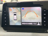 【アラウンドビューモニター】車を上から見下ろしているかのような映像で周囲の状況がひと目で確認、狭い駐車場に駐車するときも安心です♪