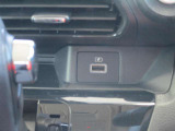 ここにETC付いております。高速道路の料金所もスイスイ♪ ETCカードの申し込みは日産カードがおすすめ!!!「安心」「おトク」「便利」で皆さまのカーライフをサポートする特典満載のカードです。