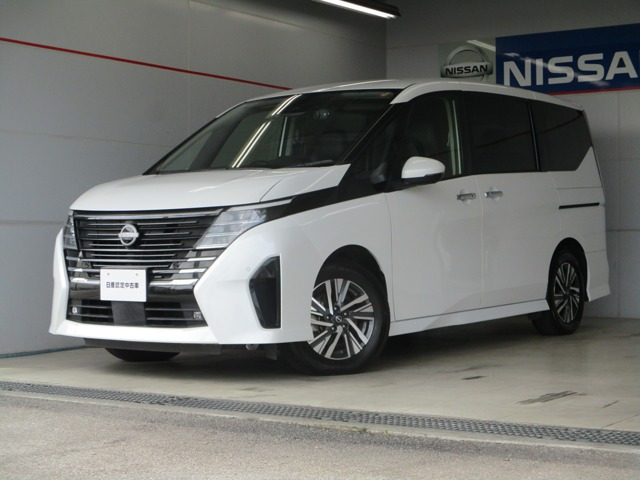 セレナ 1.4 e-POWER ハイウェイスターV