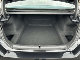 サービスにはドイツ本国と同様に教育と訓練を受け、BMWを知り尽くした「マイスターメカニック」が数多く在籍しております。納車前点検整備で、お客様に安心と安全をお届けいたします。