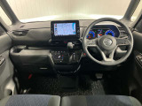 運転席からの視界が左右に広く隅々まではっきりと見渡せます。車の前端も把握しやすく安心して運転できます!