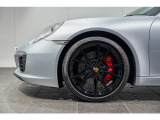 20インチ Carrera S ホイール搭載です。