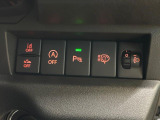 【後方コーナーセンサー】リアバンパーに付いたセンサーが障害物を検知!一定の距離に近づくとアラートで教えてくれます♪狭い駐車スペースや車庫入れ時も安心ですね☆
