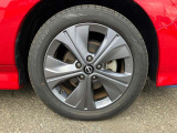 アルミホイール装着しております。215/50R17