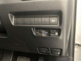 ETC2.0は従来のETCシステムに加えて、渋滞回避や安全運転支援などの運転支援サービスが受けられる次世代システムです。