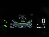 ディスプレイには運転に必要な様々な情報を表示します。