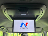【フリップダウンモニター】大画面モニターで後席でもエンタメをお楽しみいただけます。小さなお子様にも大人気の装備です♪