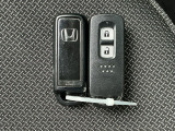 便利なスマートキー2個付きです。